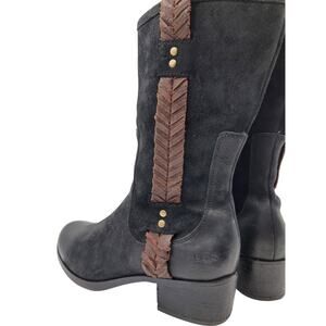UGG Jaspan Size 8 Sheepskin Leather Black Boots with Brown Braided Detail
